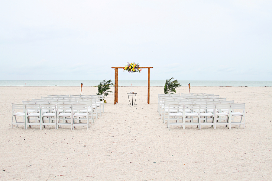 Green and Pink Clearwater Sand Key Park Wedding (10) Green and Pink Clearwater Sand Key Park Wedding (10)