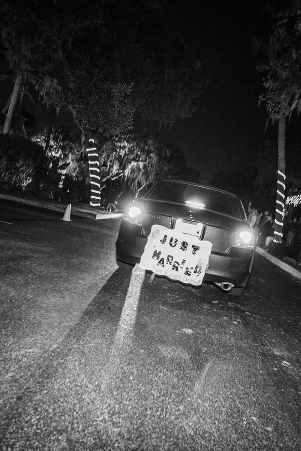Blue Beach-Themed Rusty Pelican Wedding (28) Blue Beach-Themed Rusty Pelican Wedding (28)