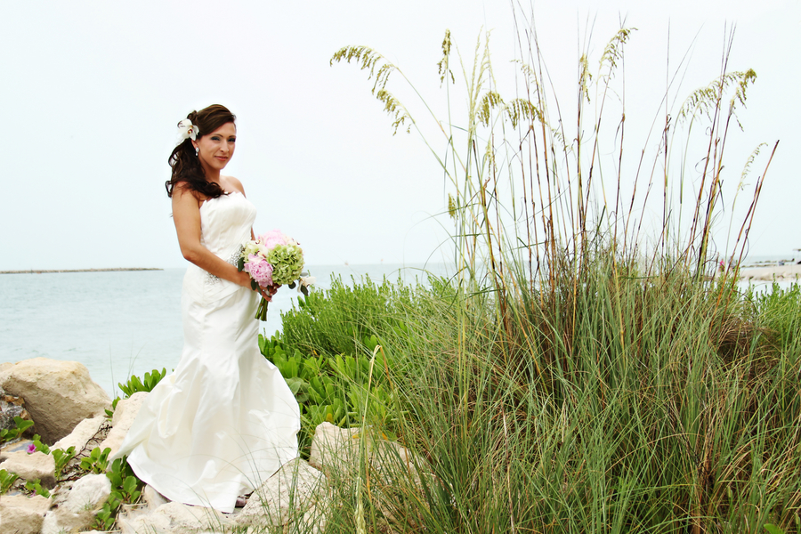 Green and Pink Clearwater Sand Key Park Wedding (5) Green and Pink Clearwater Sand Key Park Wedding (5)
